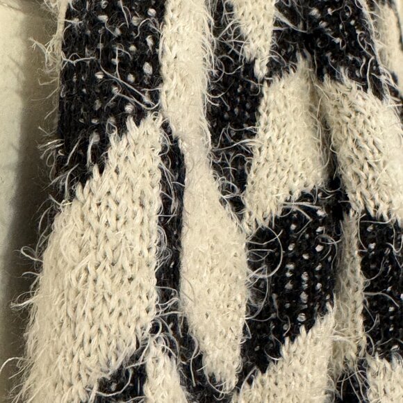 August Silk Black & White Chevron Fuzzy Mod Cardigan Sweater - Medium - Picture 3 of 7